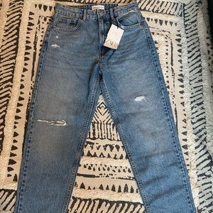 ZARA Classic Mom Fit High Rise Jeans US Size 4